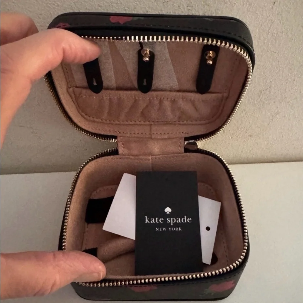 Kate Spade Black Red Leather Jewelry Travel Organizer